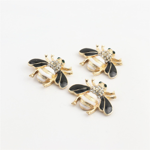 Винт декоративный Мотылек со стразами | Галерея фото | Pava.pro Винт декоративный Мотылек со стразами - фото товара