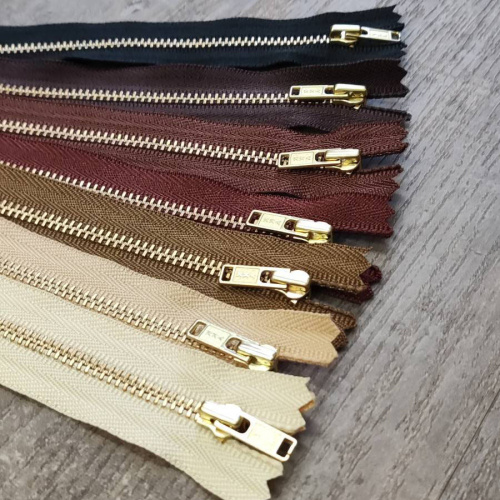 Молния металлическая №3 30см зубья под золото YKK Япония фото 4 Молния металлическая №3 30см зубья под золото YKK Япония фото 4