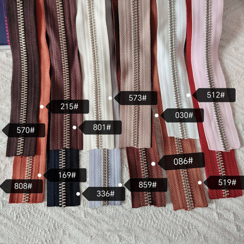 Молния металлическая №5 рулонная зубья под серебро YKK цена за 10 см фото 5