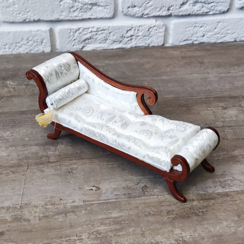 Миниатюра для кукол Козетка белая с валиком Орех | Галерея фото | Pava.pro фото 2 Миниатюра для кукол Козетка белая с валиком Орех D KTB-01 - фото товара фото 2