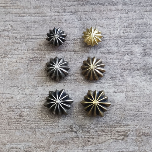 Кончо для кожаных изделий Хризантема Латунь