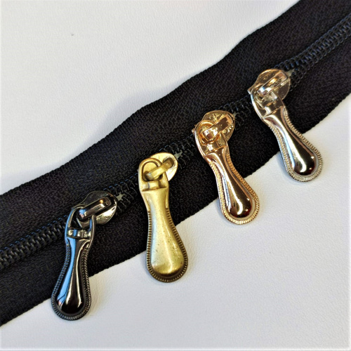 Бегунок для пластиковой молнии №3 BM3-31 Бегунок для пластиковой молнии №3 BM3-31