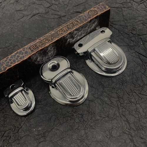 Застежка портфельная 15-30 мм Латунь с покрытием серебро Застежка портфельная 15-30 мм Латунь с покрытием серебро