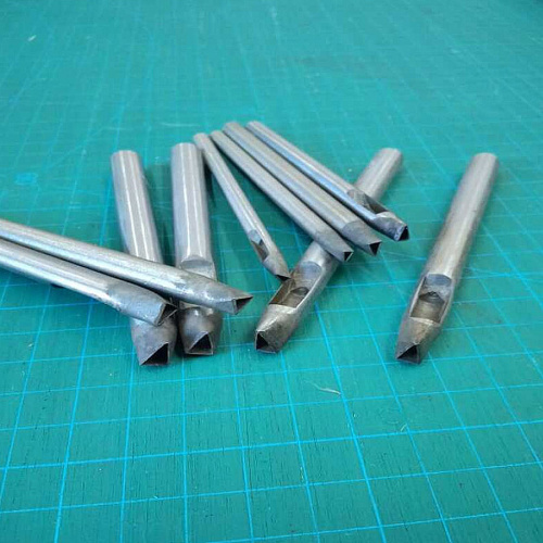 Пробойники фигурные Треугольник равнобедренный Пробойники фигурные Треугольник равнобедренный