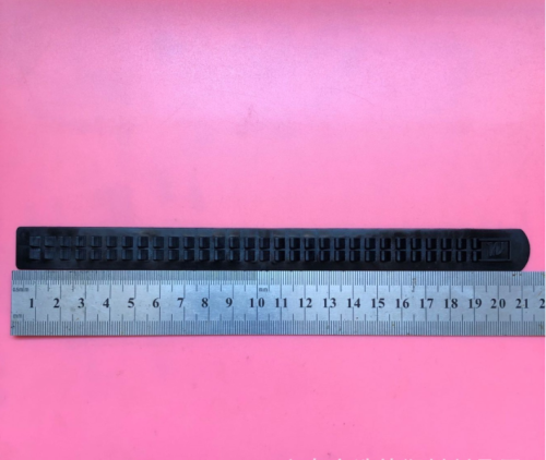 Тракторная зубчатая полоса гребенка для зажимных пряжек фото 3