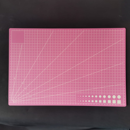 Мат А3 двусторонний для резки 30*45 см, цветной, толщ. 3 мм фото 2 Мат А3 двусторонний для резки 30*45 см, цветной, толщ. 3 мм фото 2