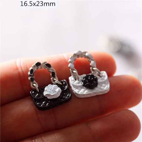 СУМОЧКА ДЛЯ КУКЛЫ С ЦВЕТКОМ МИНИАТЮРА 1:12 фото 6