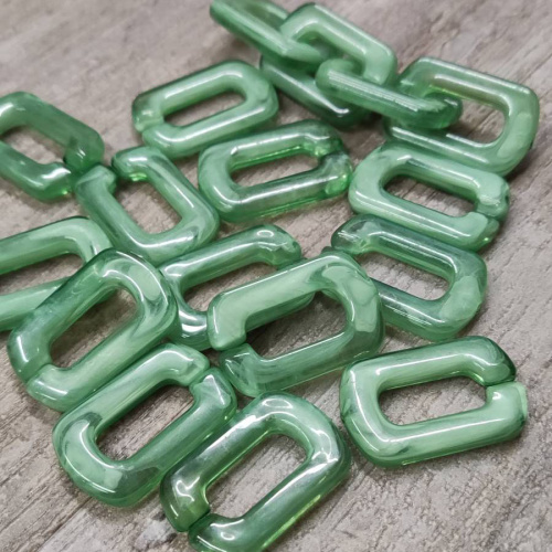 Звенья пластиковые 20х30 мм для цепочек  фото 3