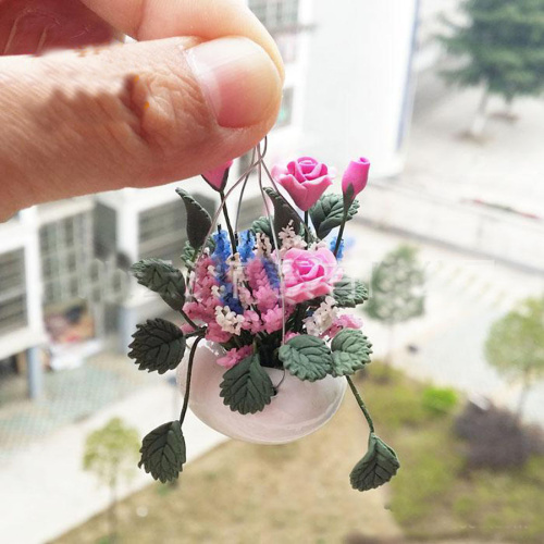 Цветы в подвесном кашпо для кукольного дома 1:12  KP Z11 - фото товара фото 2