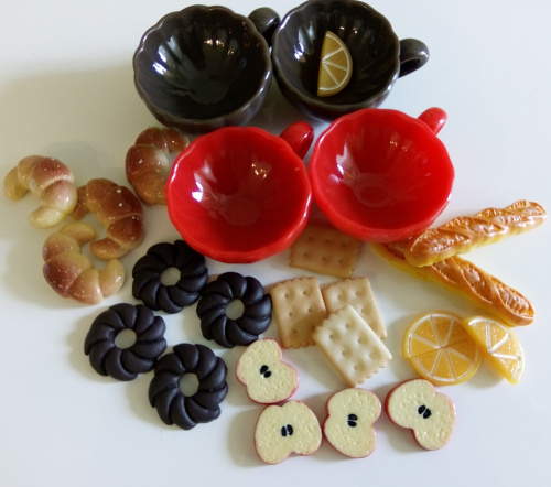 Чашки чайные для кукол коричневые Миниатюра 1:6 фото 3 Чашки чайные для кукол коричневые Миниатюра 1:6 фото 3