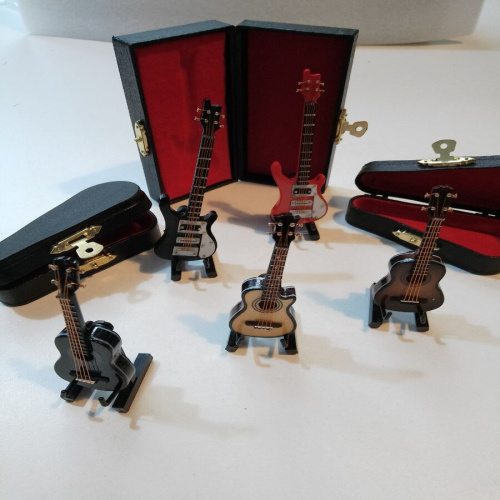 Гитара для куклы фото 5 Гитара для куклы фото 5