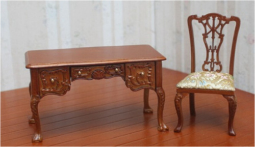 Миниатюра для кукол Столик резной со стулом Орех | Галерея фото | Pava.pro Миниатюра для кукол Столик резной со стулом Орех - фото товара