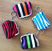 Сумочки для куклы с фермуаром фактурные пестрые