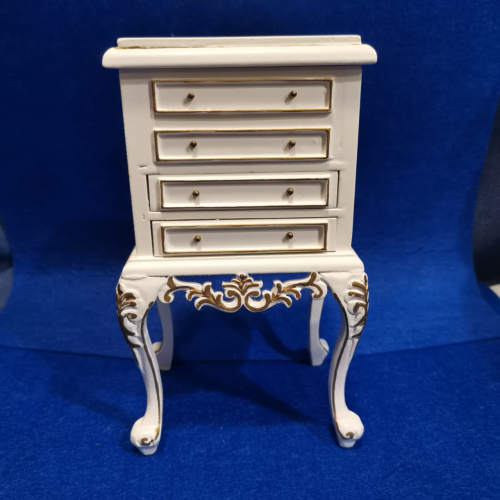 Миниатюра 1:6 для кукол Тумбочка для хранения украшений | Галерея фото | Pava.pro Миниатюра 1:6 для кукол Тумбочка для хранения украшений - фото товара