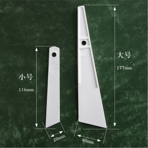 Шпатель для нанесения клея фото 5