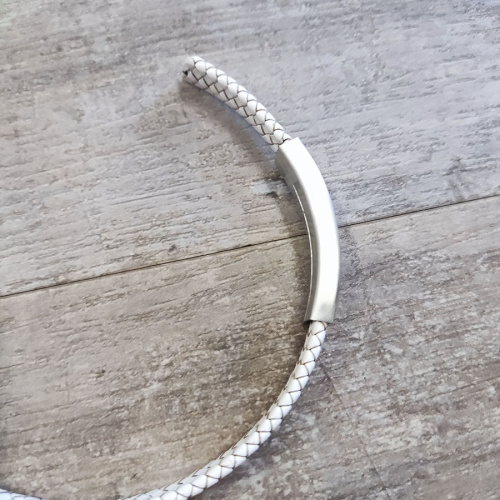 Шнур кожаный плоский плетеный 10х3 мм 20 см LC фото 3 Шнур кожаный плоский плетеный 10х3 мм 20 см LC фото 3