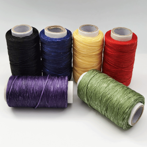 Нить для кожи вощеная 1 мм плоская 210D 180 м Нить для кожи вощеная 1 мм плоская 210D 180 м