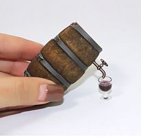 Бочонок вина для кукол, с 2 бокалами Миниатюра  - купить для кожевенного хобби