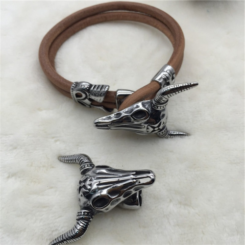 Концевик на два шнура 10х5 мм Череп Буйвола Сталь | Галерея фото | Pava.pro Концевик на два шнура 10х5 мм Череп Буйвола Сталь BR-СВ01 - фото товара