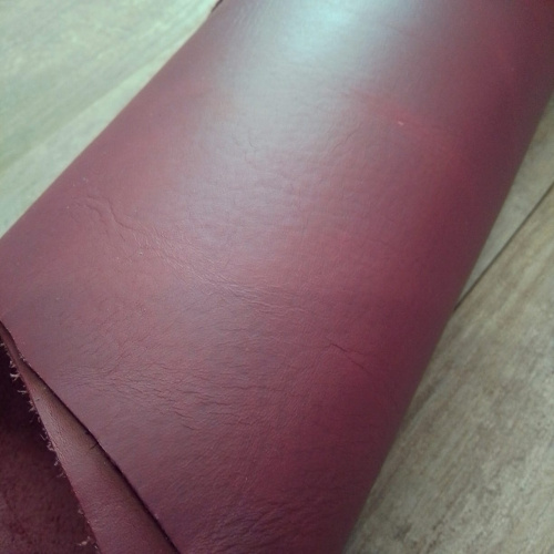 Кожа теленок 1,2-1,4 мм хромового дубл. Бургунди Италия фото 2 Кожа теленок 1,2-1,4 мм хромового дубл. Бургунди Италия фото 2