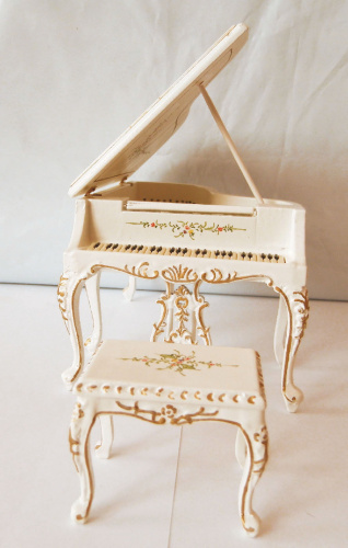 Миниатюра для кукол Рояль Роспись на белом 1:12  RBM-002 - фото товара фото 3