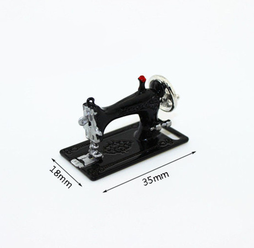 Швейная машинка ручная без подставки для кукольного дома фото 3 Швейная машинка ручная без подставки для кукольного дома фото 3