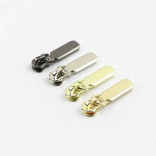 Бегунок для молнии №3 с пуллером Бегунок для молнии №3 с пуллером