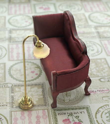 Торшер на батарейке для кукол Миниатюра 1:12 | Галерея фото | Pava.pro фото 3 Торшер на батарейке для кукол Миниатюра 1:12 SH LF005 - фото товара фото 3