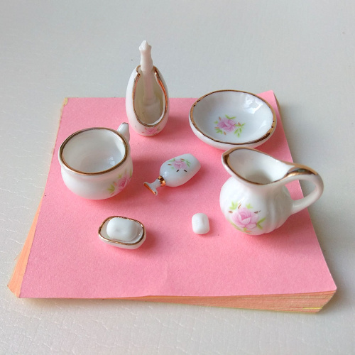 Набор туалетных принадлежностей для куклы | Галерея фото | Pava.pro Набор туалетных принадлежностей для куклы - фото товара