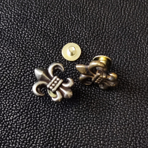 Кончо для кожаных изделий 14 мм Лилия королевская Латунь фото 3 Кончо для кожаных изделий 14 мм Лилия королевская Латунь фото 3