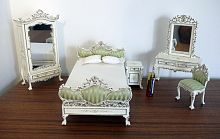 Миниатюра для кукол Спальный гарнитур с резьбой и орнаментом Белый 