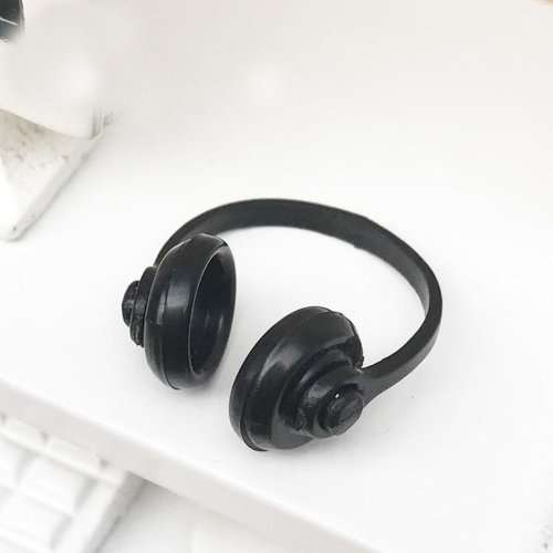 Наушники для кукольного домика Миниатюра 1:12 фото 2 Наушники для кукольного домика Миниатюра 1:12 фото 2