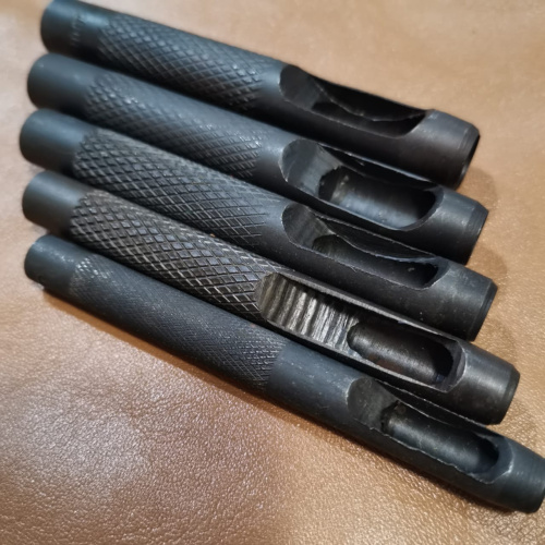 Пробойники-высечки для кожи диаметр 1-10 мм, черные Пробойники-высечки для кожи диаметр 1-10 мм, черные