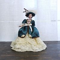 Кукла Дама в зеленом платье Миниатюра 1:12  - купить для кожевенного хобби