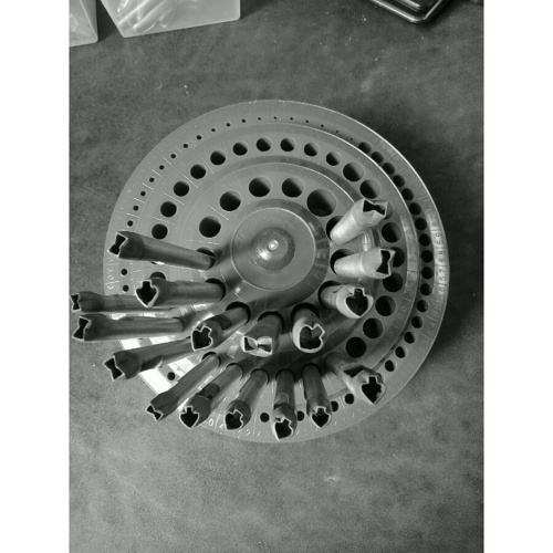 Пробойники фигурные Банты и Пики фото 2 Пробойники фигурные Банты и Пики фото 2