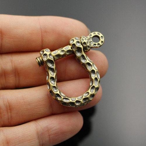 Карабин-подкова декоративный Латунь фото 6 Карабин-подкова декоративный Латунь фото 6