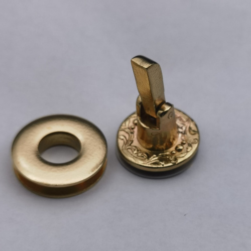 Застежка поворотная для сумки 28 мм Латунь | Галерея фото | Pava.pro фото 3 Застежка поворотная для сумки 28 мм Латунь PZ -1308 - фото товара фото 3