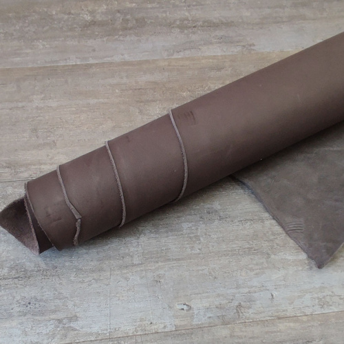 Кожа КРС 1,3-1,5 мм с покр. Коричневый Италия Кожа КРС 1,3-1,5 мм с покр. Коричневый Италия