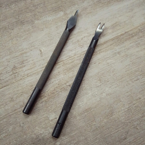 Пробойники строчные ромбовидные 4 мм черные Япония Пробойники строчные ромбовидные 4 мм черные Япония