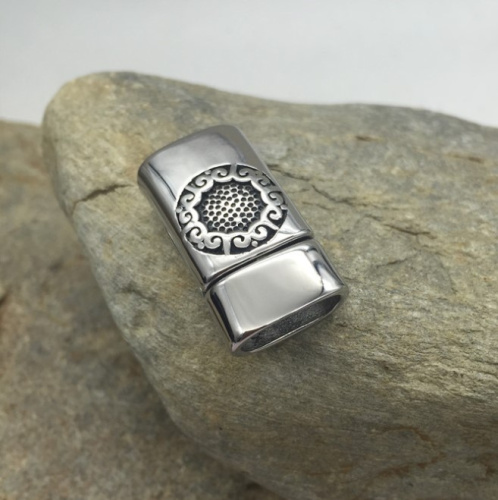 Замок 12х6 мм для плоских браслетов Подсолнух | Галерея фото | Pava.pro Замок 12х6 мм для плоских браслетов Подсолнух BR-zB40 - фото товара