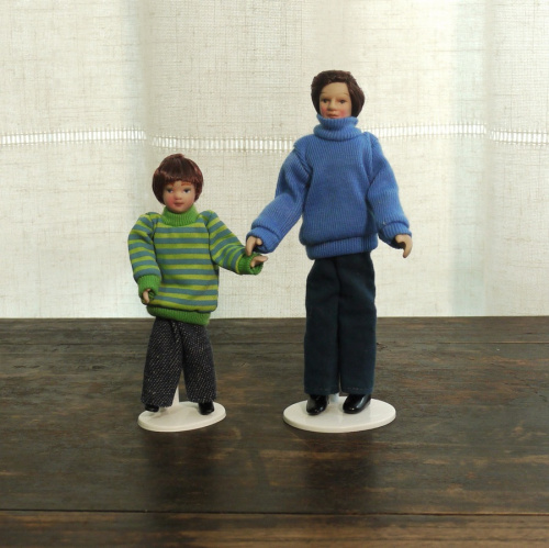 Кукла Мужчина в свитере Миниатюра 1:12 | Галерея фото | Pava.pro фото 5 Кукла Мужчина в свитере Миниатюра 1:12 DH DK-09 - фото товара фото 5