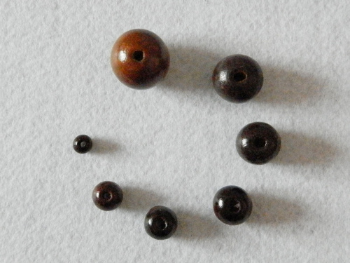 Бусины деревянные темные 6-25 мм фото 2 Бусины деревянные темные 6-25 мм фото 2