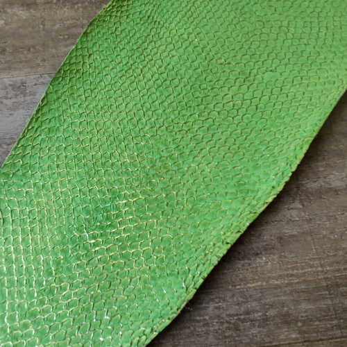 Кожа рыбы 0,7 мм Лосось зеленые оттенки фото 2 Кожа рыбы 0,7 мм Лосось зеленые оттенки фото 2