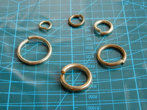 Колечки соединительные 5-10 мм Латунь 10 шт Колечки соединительные 5-10 мм Латунь 10 шт
