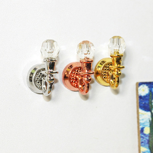 Бра для кукол декоративные с шипом 2 шт. Бра для кукол декоративные с шипом 2 шт.