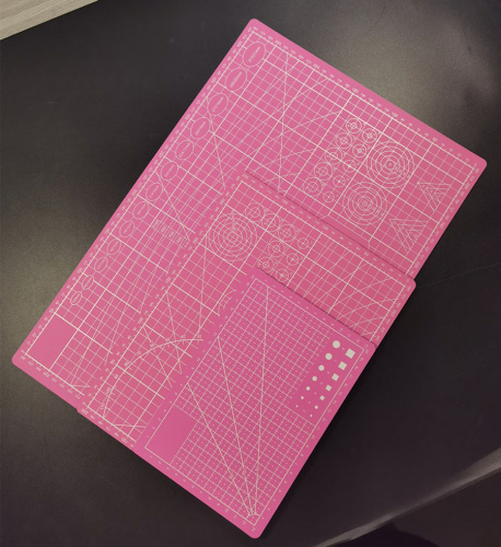 Мат А4 двусторонний для резки 21*30 см, цветной, толщ. 3 мм фото 5 Мат А4 двусторонний для резки 21*30 см, цветной, толщ. 3 мм фото 5