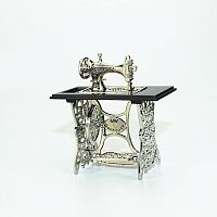 Швейная машинка ножная металлическая для кукольного дома  - купить для кожевенного хобби