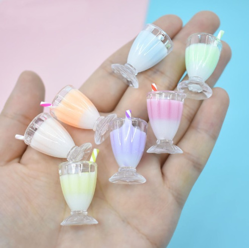 Коктейль с трубочкой для кукол Миниатюра Коктейль с трубочкой для кукол Миниатюра