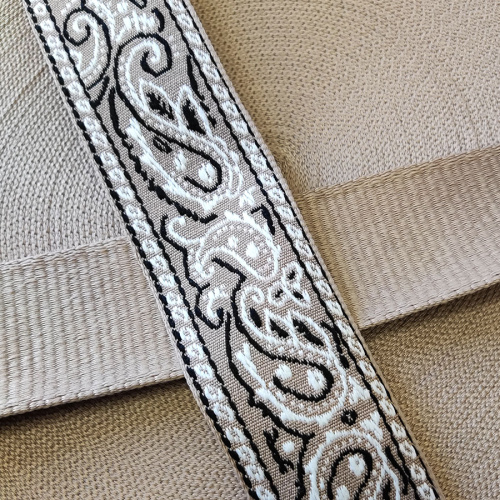 Лента ременная стропа 50 мм Вышивка Пейсли фото 3