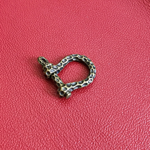 Карабин-подкова декоративный Латунь фото 2 Карабин-подкова декоративный Латунь фото 2